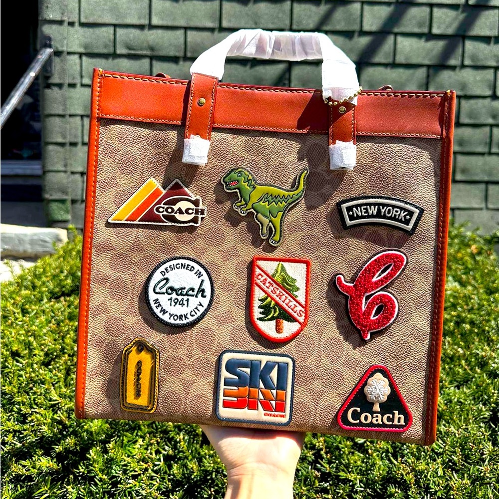COPY - Coach Field Tote In Signature Canvas With Patches Retail $595 C6846 w/Du…